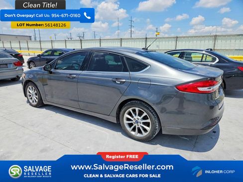 Used 2017 Ford Fusion SE w/ Fusion SE Technology Package FWD image 3