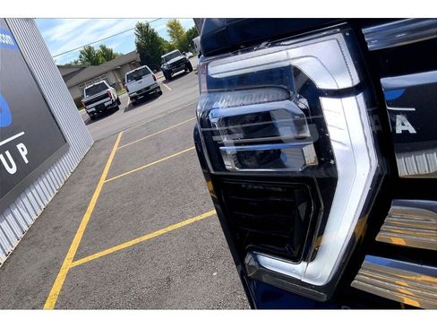 Used 2024 Chevrolet Silverado 3500 LTZ w/ LTZ Convenience Package AWD/4WD image 29