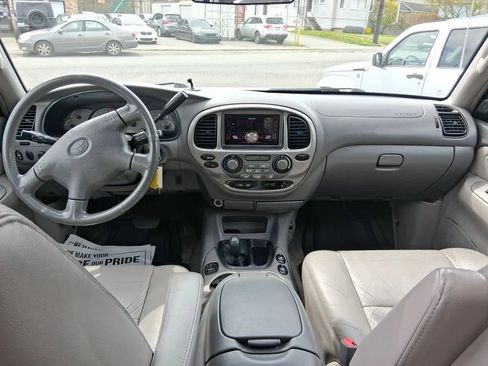 Used 2001 Toyota Sequoia Limited AWD/4WD image 12