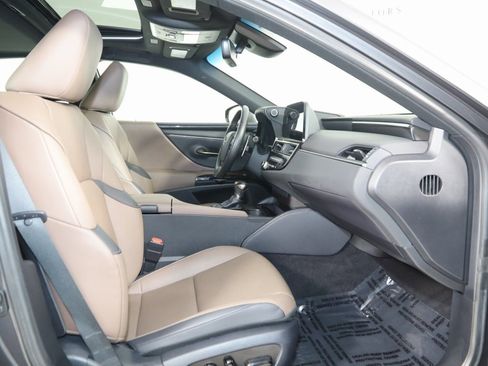 Used 2023 Lexus ES 350 w/ Accessory Package (Z2) image 12