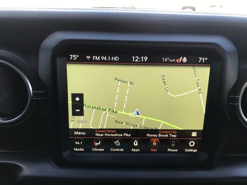 Used 2023 Jeep Wrangler Unlimited Sahara w/ Cold Weather Group image 22