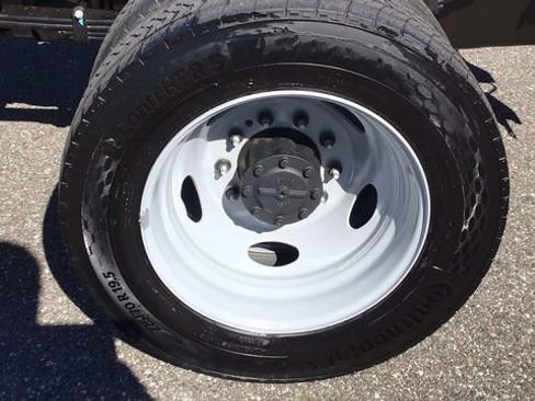 New 2026 Ford F550 4x4 Regular Cab Super Duty image 23