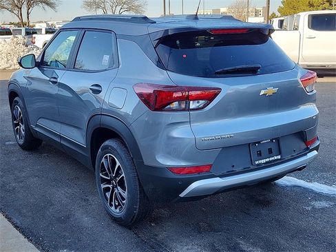 New 2026 Chevrolet TrailBlazer LT w/ Convenience Package image 2