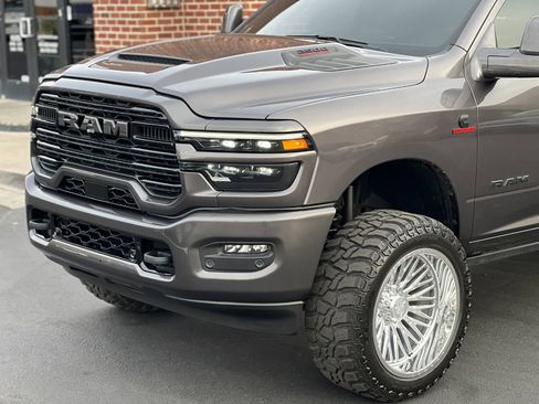 Used 2025 RAM 2500 Laramie image 9