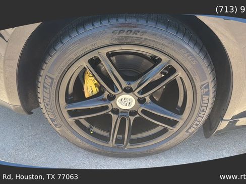 Used 2014 Porsche Panamera RWD image 10