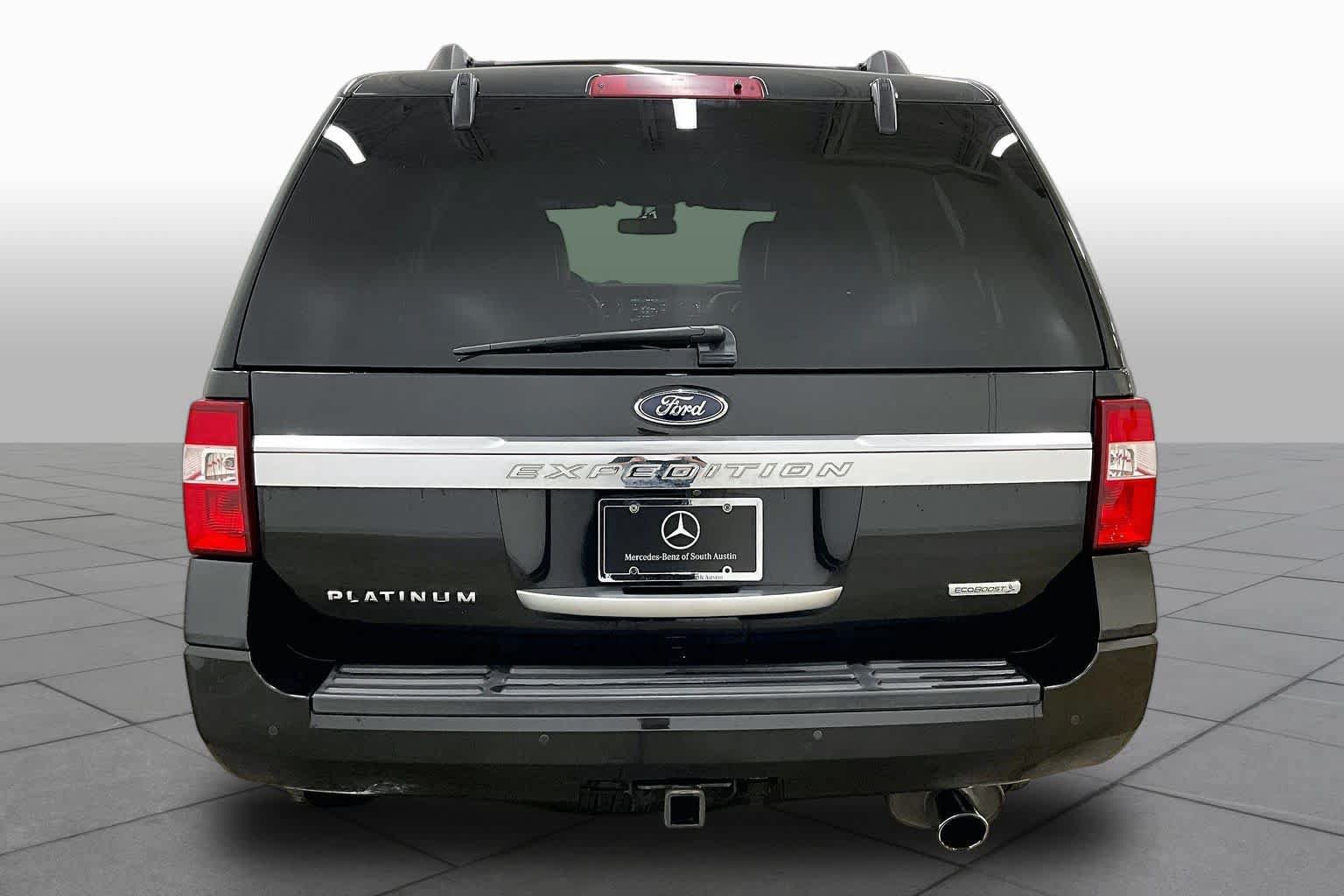 Used 2015 Ford Expedition Platinum AWD/4WD image 4