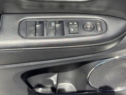 Used 2021 Honda HR-V EX-L image 16