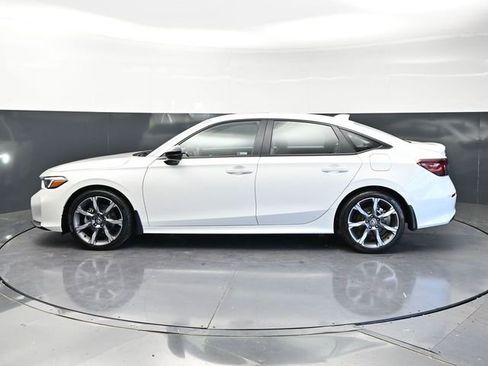 Used 2026 Honda Civic Sport Touring image 9