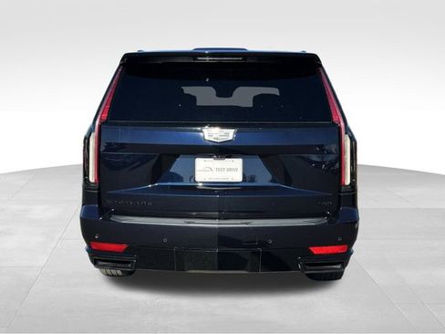 Used 2021 Cadillac Escalade Sport Platinum w/ Heavy-Duty Trailer Package image 4