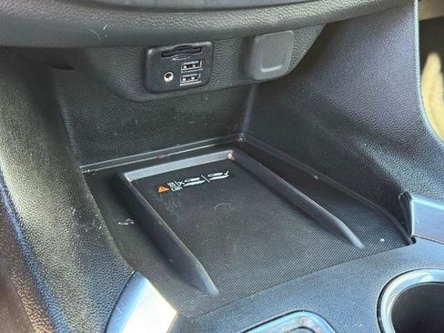 Used 2023 Chevrolet Traverse RS image 12