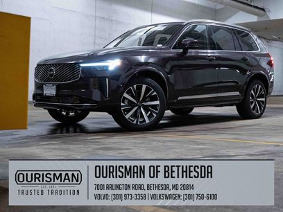 New 2025 Volvo XC90 T8 Core w/ Climate Package