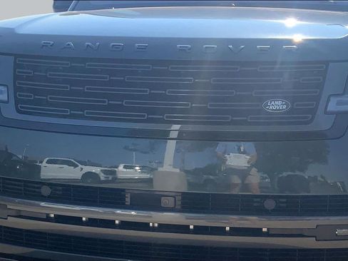 Used 2023 Land Rover Range Rover Long Wheelbase SE AWD/4WD image 30
