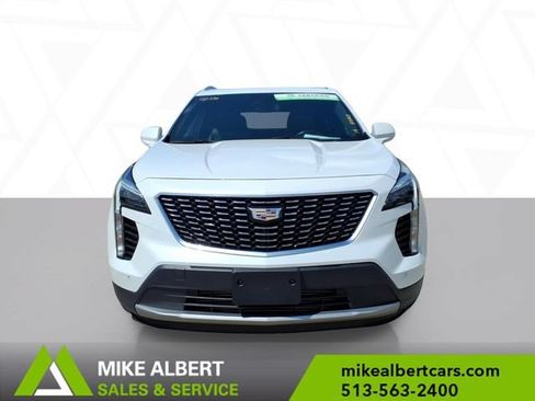 Used 2019 Cadillac XT4 Premium Luxury FWD image 2