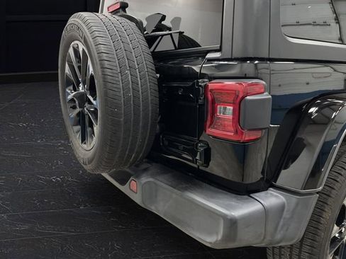 Used 2022 Jeep Wrangler Unlimited Sahara image 31