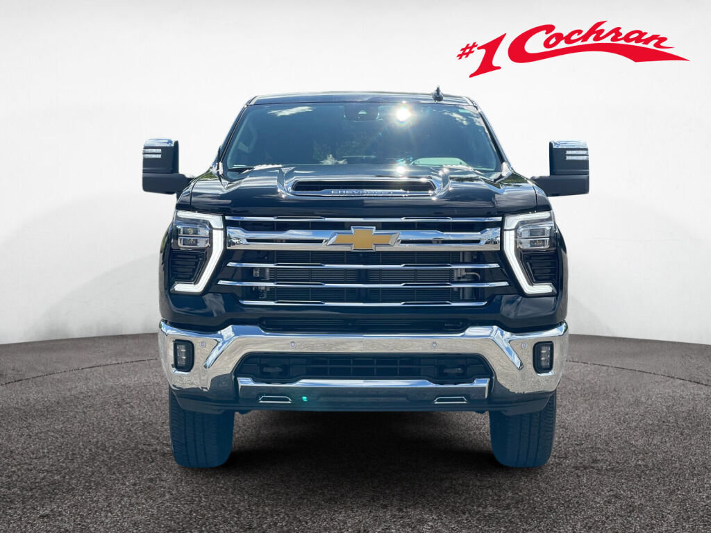 Used 2024 Chevrolet Silverado 3500 LTZ w/ LTZ Convenience Package AWD/4WD image 30