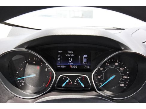Used 2019 Ford Escape SE FWD image 13