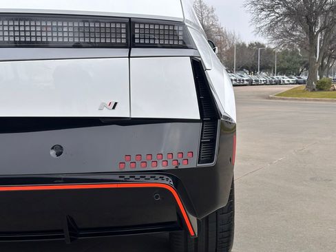 Used 2025 Hyundai Ioniq 5 N image 13