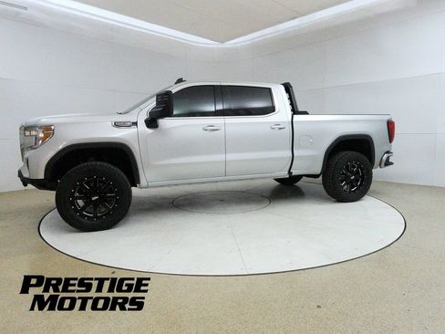 Used 2019 GMC Sierra 1500 SLE w/ Preferred Package AWD/4WD image 3
