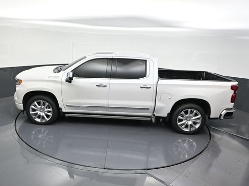 Used 2023 Chevrolet Silverado 1500 High Country w/ High Country Premium Package image 16