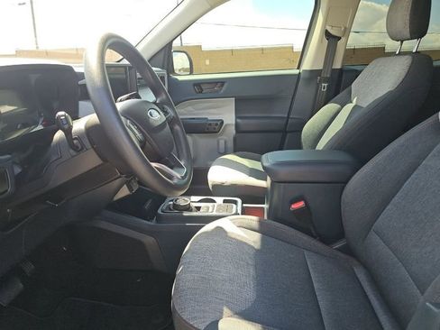 Used 2023 Ford Maverick XLT image 6