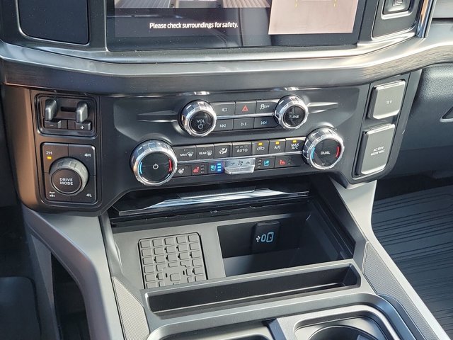 New 2026 Ford F250 Lariat w/ FX4 Off-Road Package AWD/4WD image 31