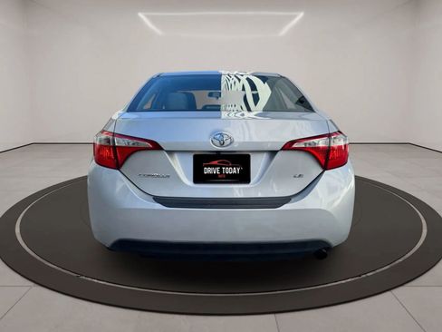 Used 2016 Toyota Corolla LE image 4
