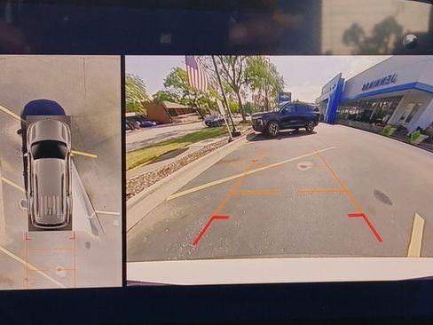 New 2026 Chevrolet Traverse LT w/ Driver Confidence Package image 11