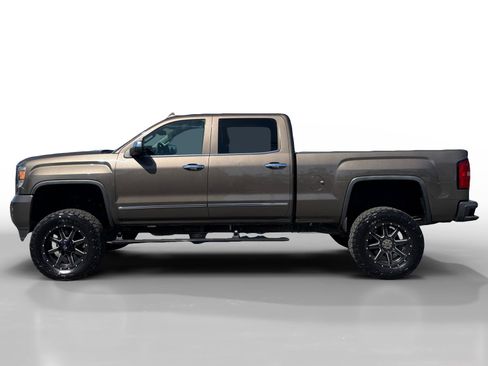 Used 2015 GMC Sierra 2500 Denali w/ Duramax Plus Package AWD/4WD image 2