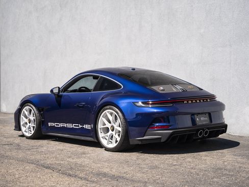 Used 2024 Porsche 911 GT3 RS RWD image 3