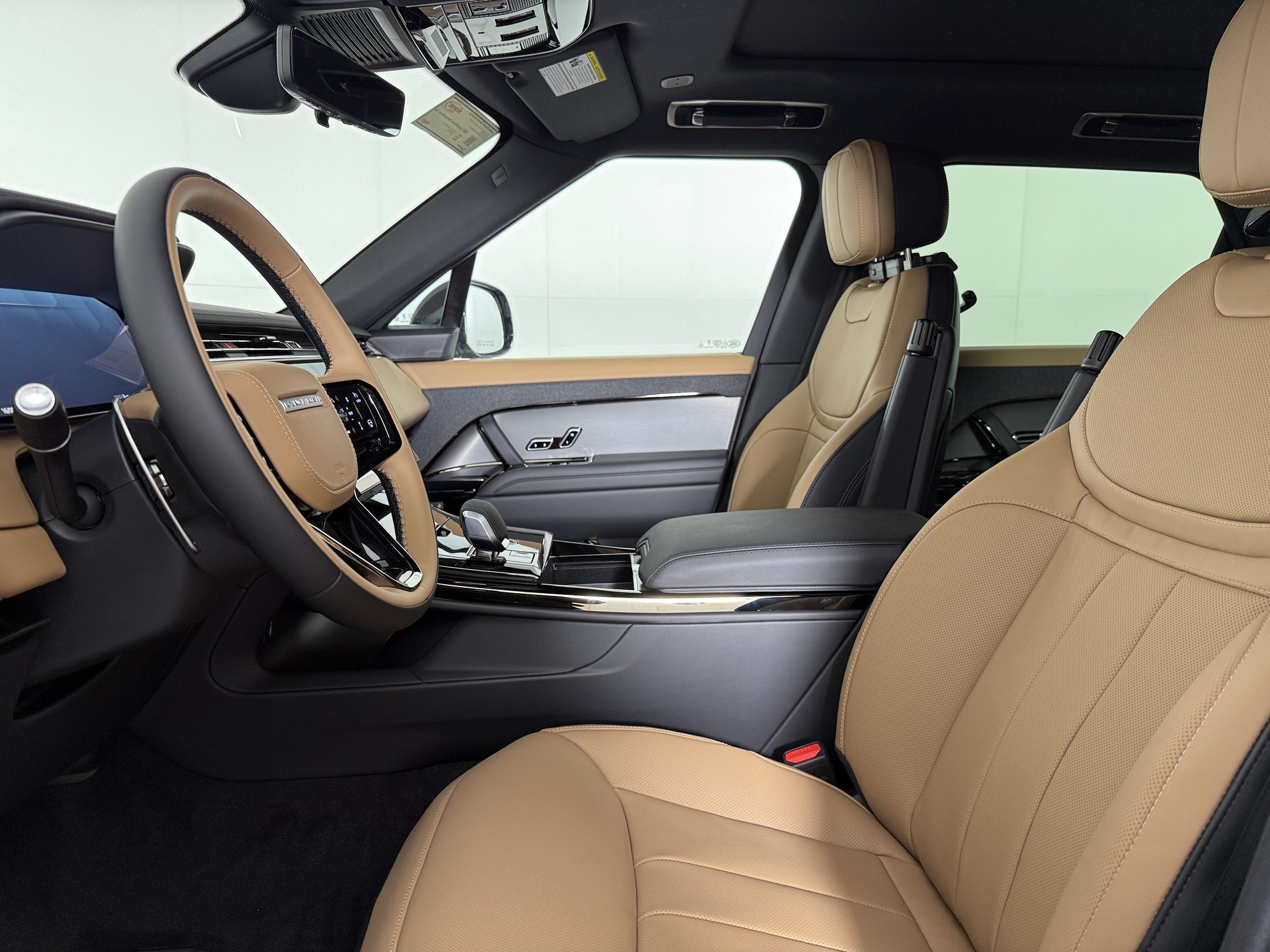New 2027 Land Rover Range Rover Sport Dynamic SE AWD/4WD image 5