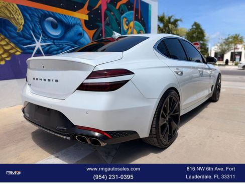 Used 2022 Genesis G70 2.0T w/ Prestige Package RWD image 5