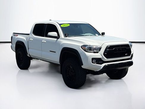 Used 2023 Toyota Tacoma TRD Off-Road AWD/4WD image 3