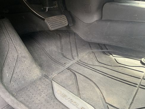 Used 2024 Chevrolet Silverado 2500 LTZ image 17