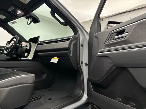 New 2026 GMC Sierra EV Elevation image 33