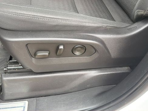 Used 2025 Chevrolet Silverado 2500 LT image 7