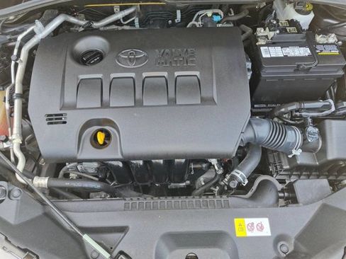 Used 2019 Toyota C-HR Limited FWD image 23