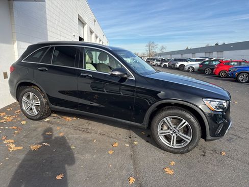 Certified 2022 Mercedes-Benz GLC 300 4MATIC image 5