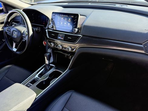Used 2018 Honda Accord Sport image 26