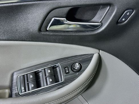 Used 2017 Chevrolet Impala LT w/ Leather Package FWD image 23