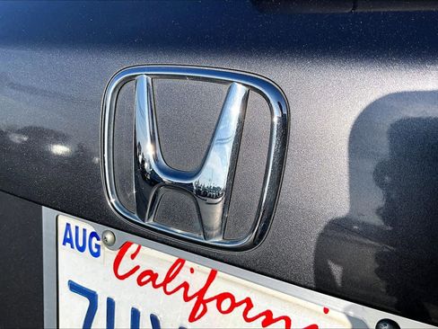 Used 2016 Honda HR-V LX image 31