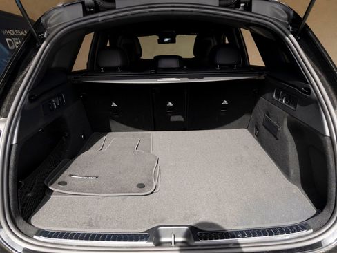 Used 2026 Mercedes-Benz GLC 300 image 21