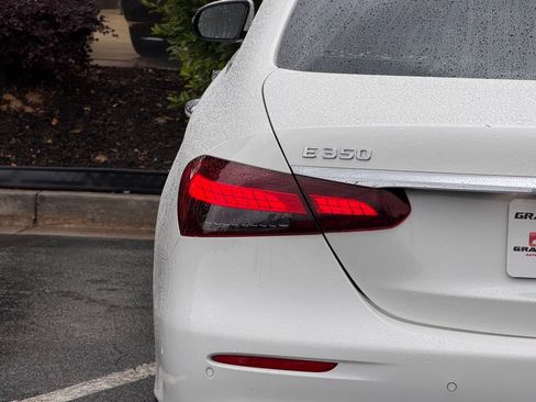 Used 2022 Mercedes-Benz E 350 4MATIC Sedan image 15