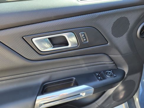 Used 2024 Ford Mustang Premium image 16