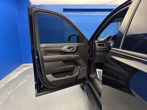 Used 2022 Chevrolet Tahoe RST w/ Sport Performance Package image 10