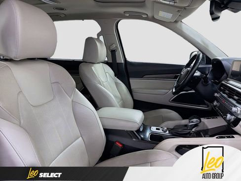 Used 2022 Kia Telluride EX w/ EX Premium Package image 31