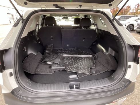 Used 2023 Kia Sportage LX image 19