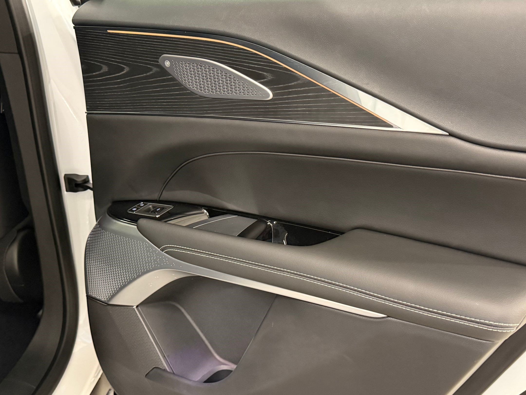 Certified 2024 Cadillac Lyriq Sport RWD image 47