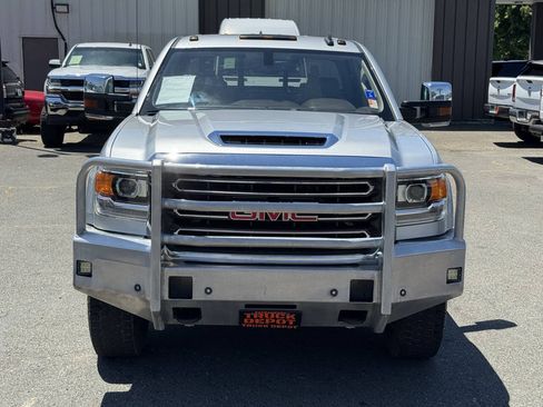 Used 2017 GMC Sierra 3500 SLT w/ Duramax Plus Package AWD/4WD image 2