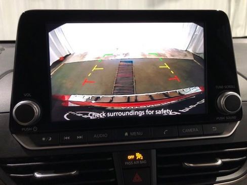 Certified 2023 Nissan Altima 2.5 SV image 17