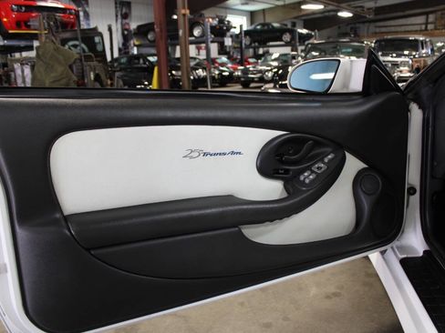Used 1994 Pontiac Firebird Coupe RWD image 34